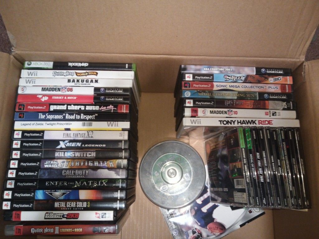 Mixed lot of video games