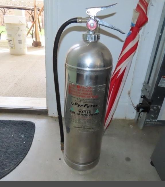 Vintage Extinguisher Fyr Fyter