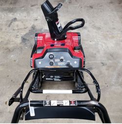 Toro Snow Commander 24” Snowblower   