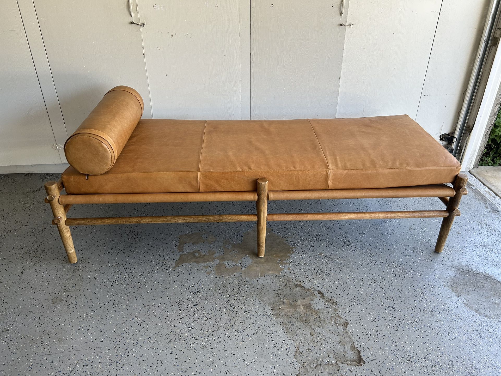Co Op Mango Wood Bench / Leather Cushion