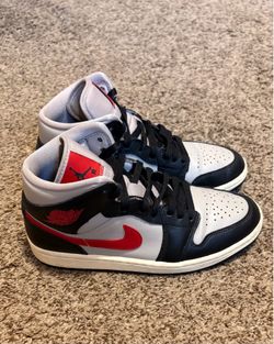 Size 7 Air Jordan 1