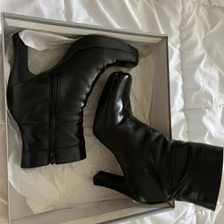 Black High Heels Dress Boots Sz 8