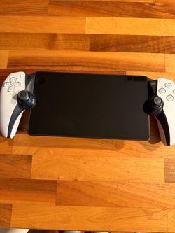 Sony PlayStation Portal Remote Player for PS5 – White – Excellent Condition