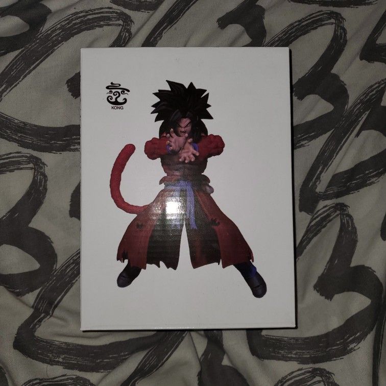 Kong Studios SSJ4 Xeno Goku Dragon Ball Z Action Figure Complete Displayed