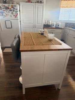 Island table