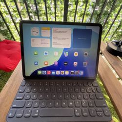 Apple iPad Pro 11 Inch 128gb With A Keyboard 