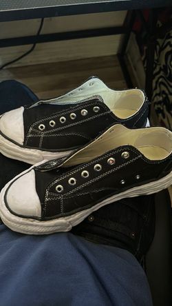 MAISON MIHARAS with black & white laces