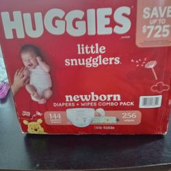 Huggies wipes and diapers for newborn 