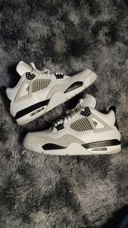 Jordan 4 military black men's size 11 used