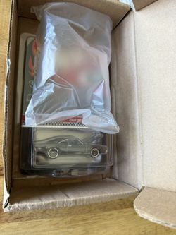 1969 Dodge Charger R/T Black Redline Club Exclusive Hot Wheels #04404/17500 RLC!