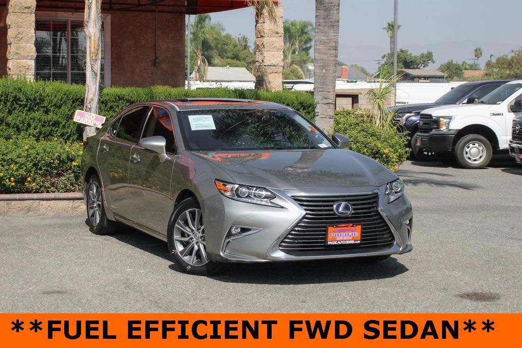 2017 Lexus ES 300h