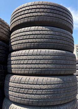 Set 245/75-17 Michelin con el 90% de vida