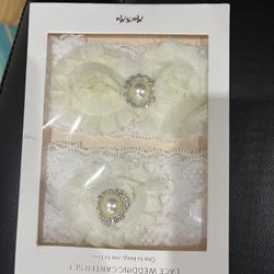 Garter Set