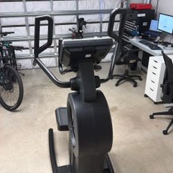 Elliptical Machine - Pro-Form  Pro HIIT H14 