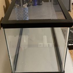 Glass 20 Gallon Aquirium/Tank