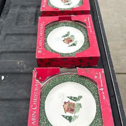 Mervyns Christmas Cabin Plates From 🇮🇹 