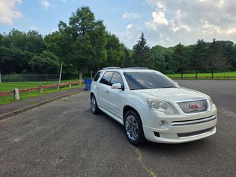 2011 GMC Acadia Denali