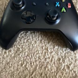 Xbox One With Controller And Power Box 