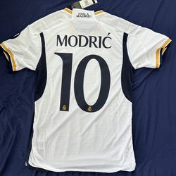 Luka Modrić Real Madrid Soccer Jersey / Champion League Edition / Player Version 