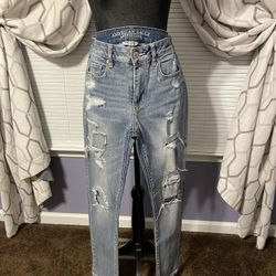 American Eagle destroyed Stretch Denim
