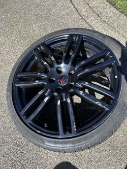 1 OEM Maserati 20” Wheel