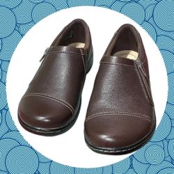 Clarks Ultimate Comfort Collection Brown Slip-On Zip Shoes Women Sz 8