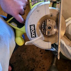 Ryobi Cordless Saw