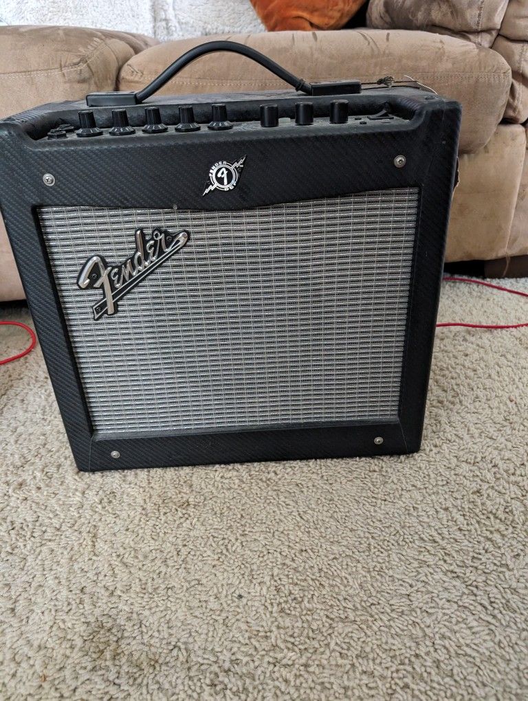 Fender Mustang Amp - Like New