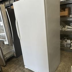 Upright freezer Kenmore Full Size can deliver