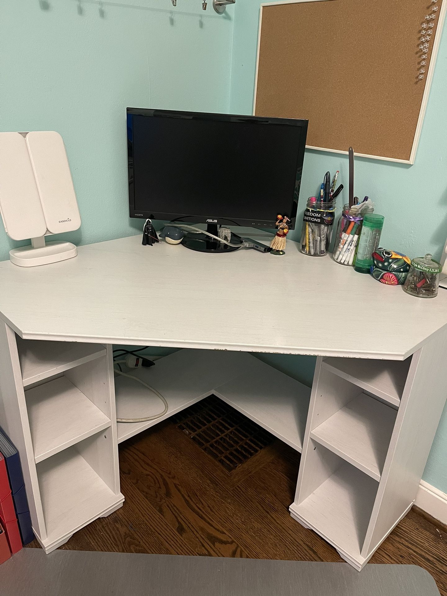 White Ikea Corner Desk