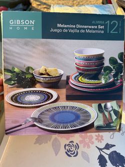 Brand new Plate set