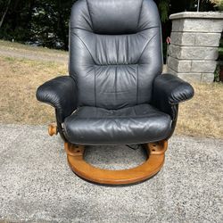 Clean Black Reclining Chair