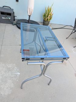 Studio design foldable glass crafting table