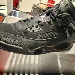 Jordan Spizike Low