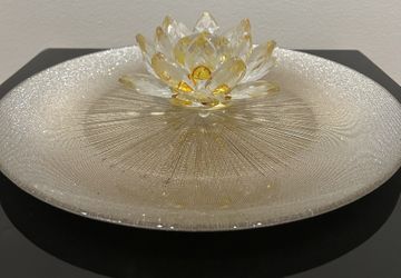 Crystal Lotus Flower with Glass plate