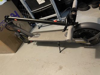 2 Electric Scooters