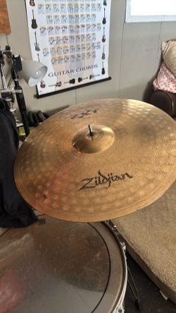 Zildjian ZXT medium ride 20”