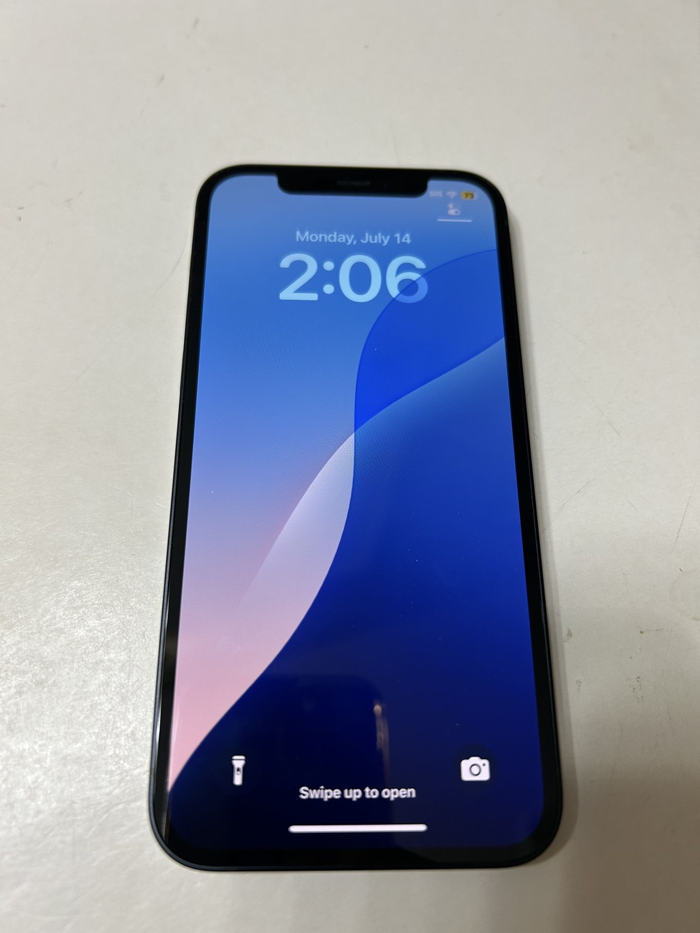 iPhone 12 64GB Factory Unlocked - 96%🔋 Health!