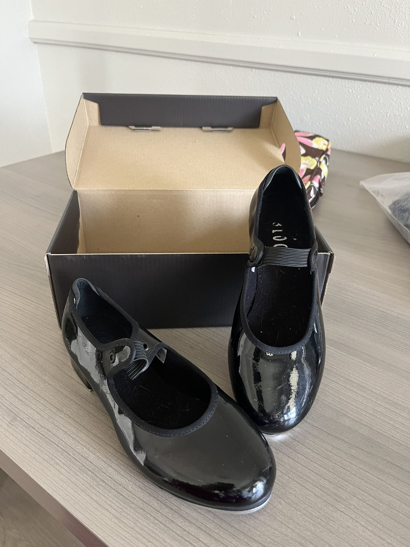 LEO'S DANCEWEAR LS3312L JAZZ TAP BLACK PATENT LEATHER SHOES Sz 4.5M