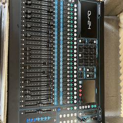 Allen&heath Qu-24 Chanel Digital Mixer 
