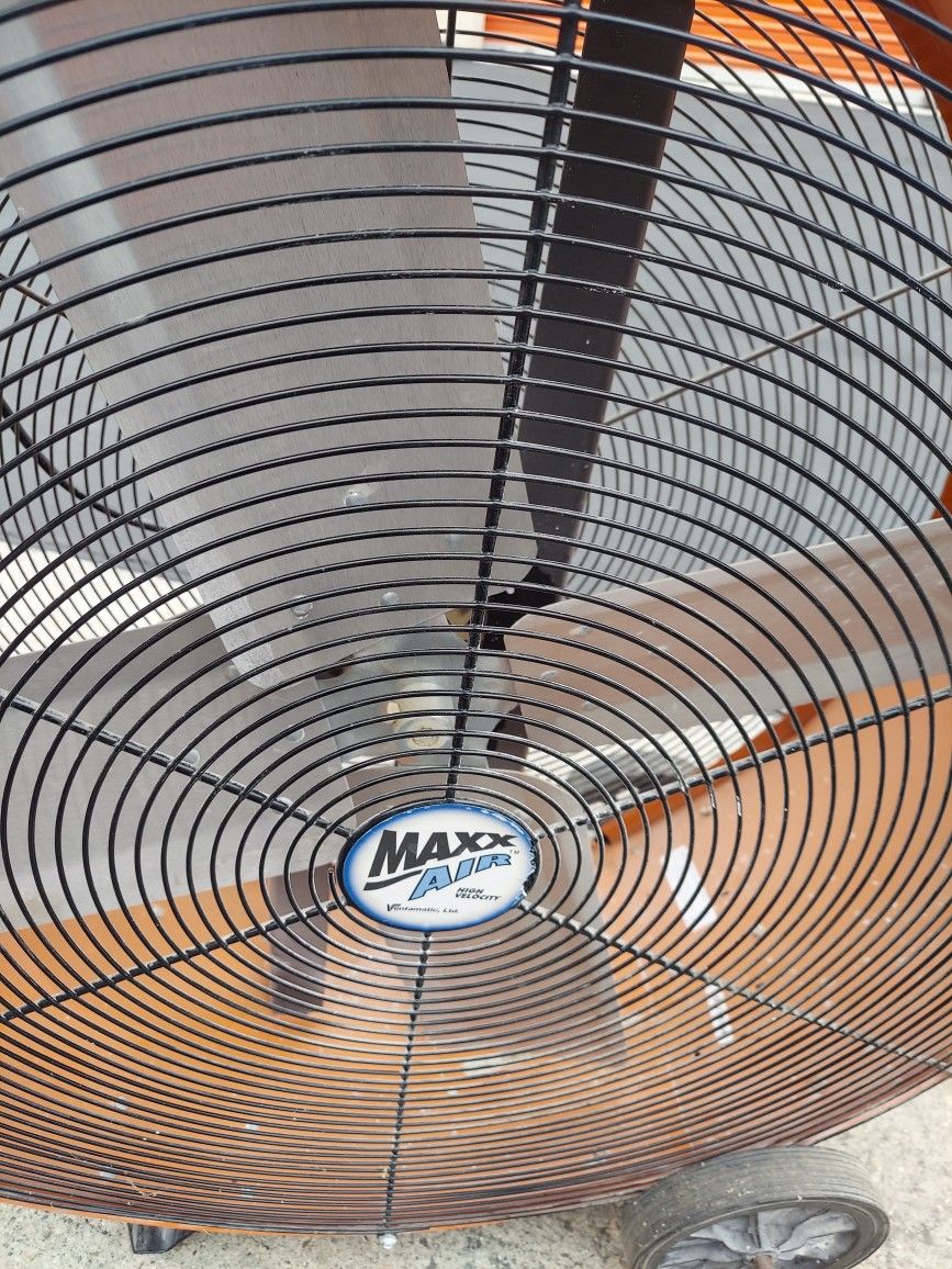 Max AIR 30 Inch INDUSTRIAL FAN made In Usa for Sale in La Habra Heights
