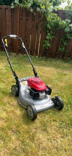 Honda self-propelled lawnmower