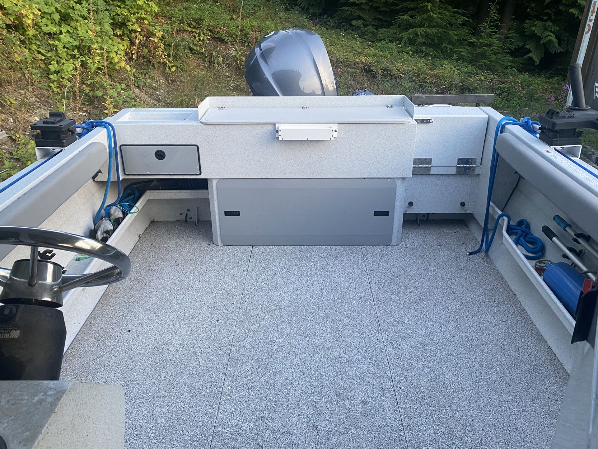 2016 Kingfisher 2425 Experience Boat 24’ for Sale in Sedrowoolley, WA