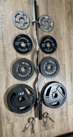 Beautiful BRAND NEW  Equipment: Curl Bar W/Cooper Bearings & Pair of Weight Plates 25s, 10s, 5s And 2.5 Pounds. (Total: 105 lbs)