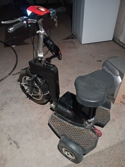 Electric 3 EWherls like new 20 mph 180$