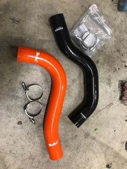 Duramax upper radiator hose silicone.