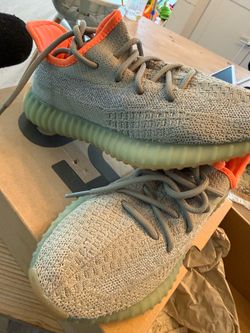 Yeezy 350 Dessag Sneakers