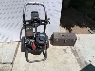Used 3200 Pressure Washer (Black Max)