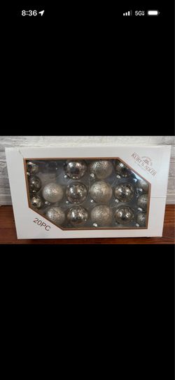 Kurt S. Adler 19pc 60MM-80MM Glass Shiny & Matte Platinum Mercury Ball Ornaments