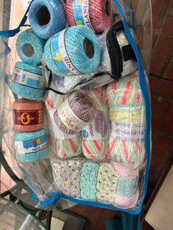 Bolas de hilo para tejer nuevas con agujetas